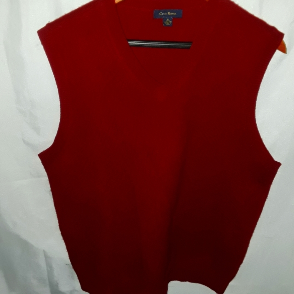 Club Room V neck sweater vest